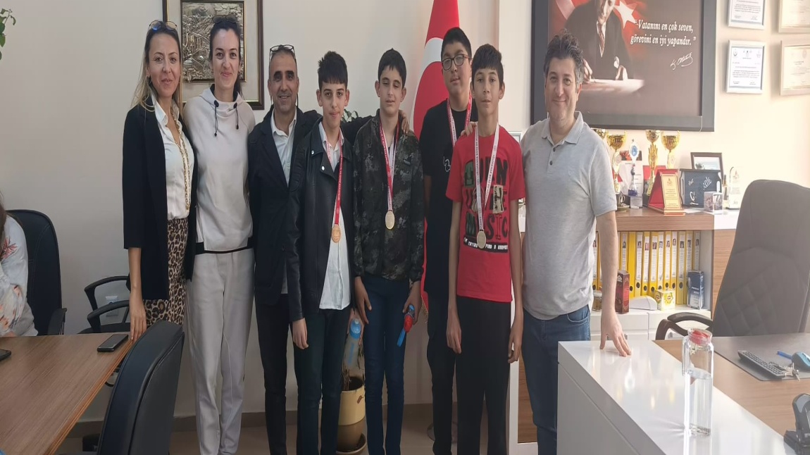 Okulumuz Öğrencileri Türkiye Özel Sporcular Federasyonunun düzenlemiş olduğu atletizm müsabakalarına katıldı.